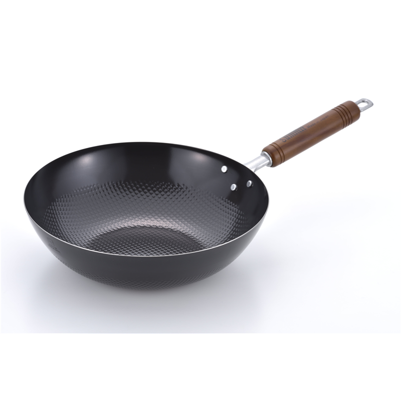 鉄木柄エンボス北京鍋 24cm 1個（ご注文単位1個）【直送品】