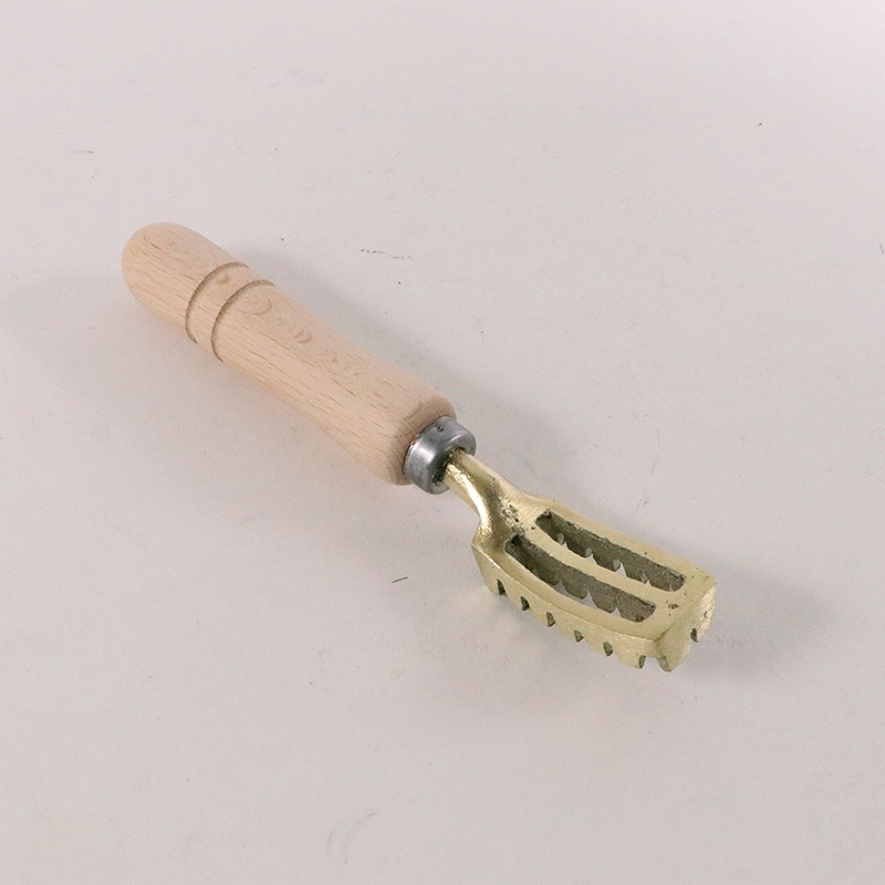 真鍮ウロコ取中 1個(ご注文単位1個)【直送品】