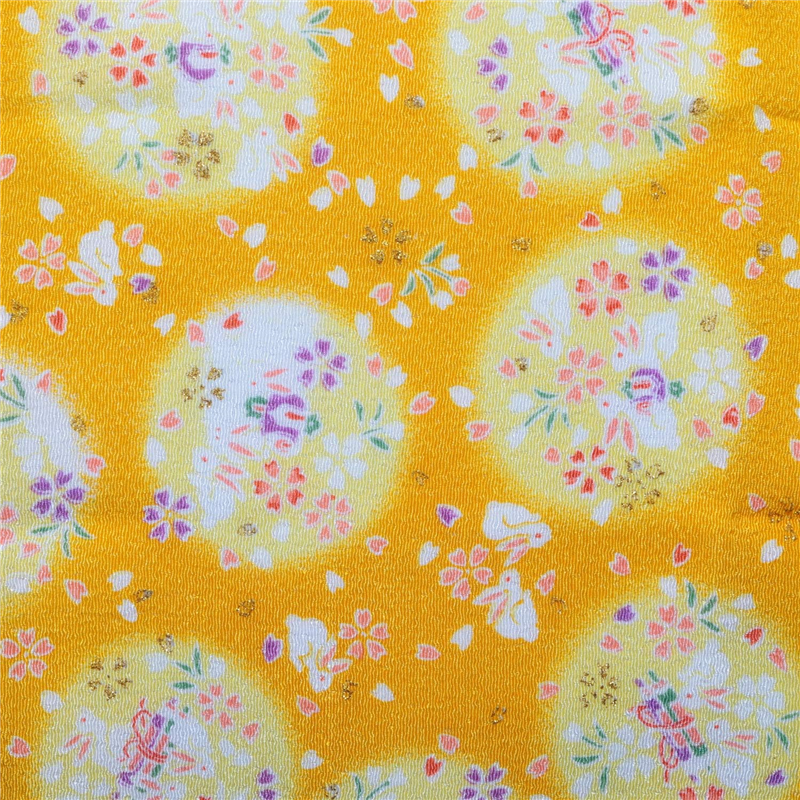 日本紐釦貿易 ちりめん 金彩 うさぎと花 黄色 巾約70cm×2m切売カット GH38-04-2M 1枚(ご注文単位1枚)【直送品】