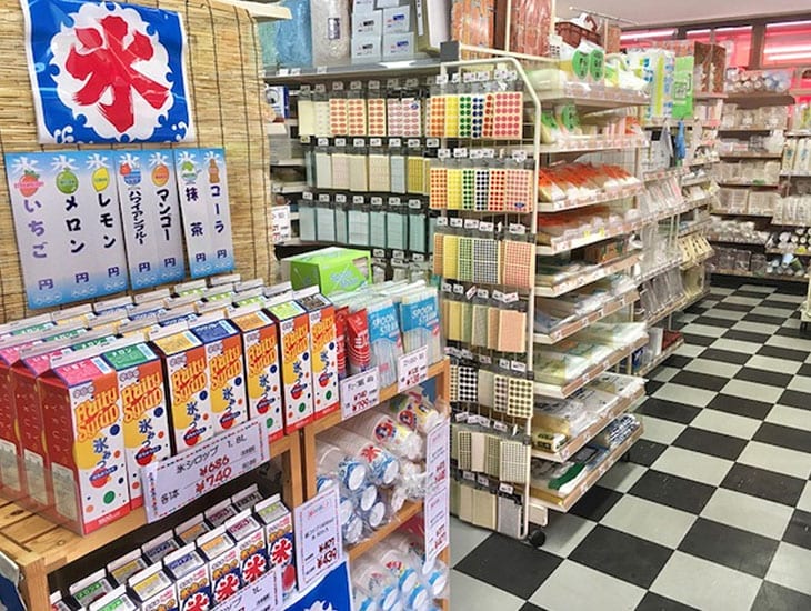スタッフ一同、お客様の言葉に耳を傾け、喜んで頂けるよう頑張りますので何卒宜しくお願い致します。店頭に無い物もお取り寄せしております。お気軽にスタッフまでお申し付けください。ご来店を心よりお待ちしております。